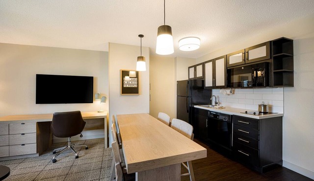 Always a Great Idea To Unwind! 4 Comfortable Units, Close to Statue of Liberty