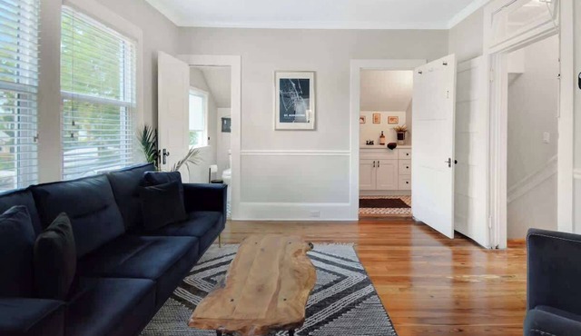Apothecary - Upper Unit Downtown 2BR