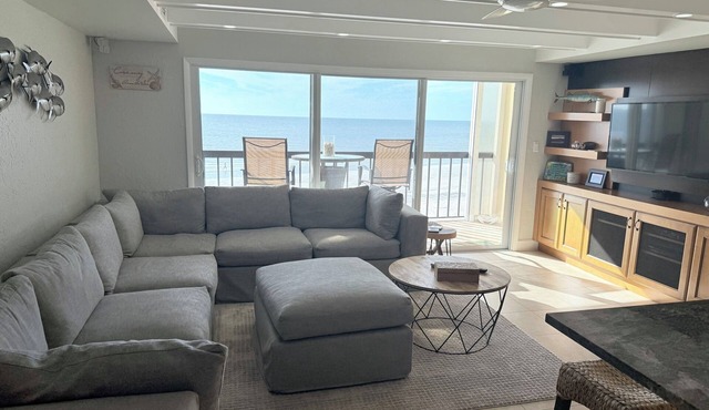 Beach front Condo (1/1) on Indian Shores