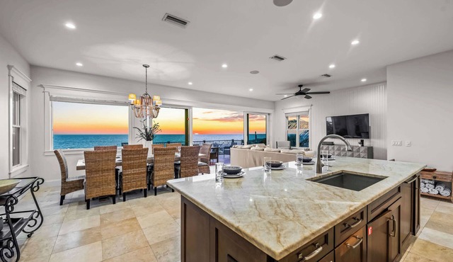 Beach Side Paradise - Luxury Home on the Beach