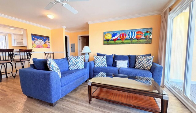 Beachfront 2BR | Large Patio & Stunning Gulf Views