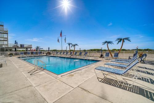 Beachfront Condo in Wildwood Crest w/Pool Access!