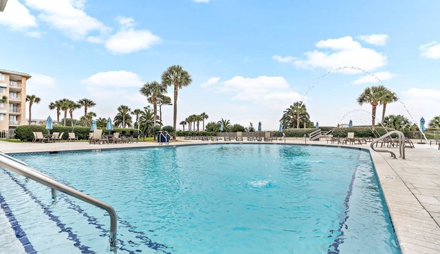 🐬BEAUTIFUL, FALL BOOKINGS ON THE BEACH AWESOME RATES🏖️