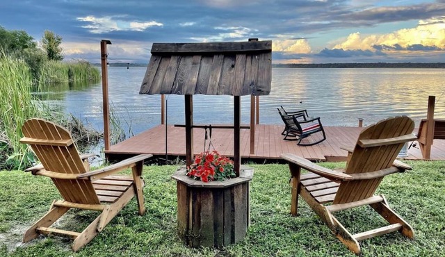 Beautiful lake front house