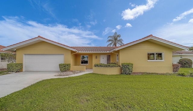 Belleair Sunshine come and enjoy the Florida vibes