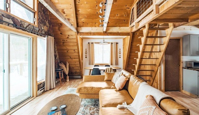 Blue Hour A-Frame: Modern Boho Escape w/Hot Tub