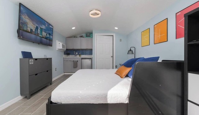 Blue Palm Cottage | Team Joseph Ellen