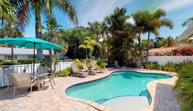 Blue Wave Villa East