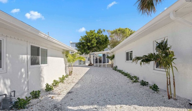 Boardwalk Beach Bungalows Retreat