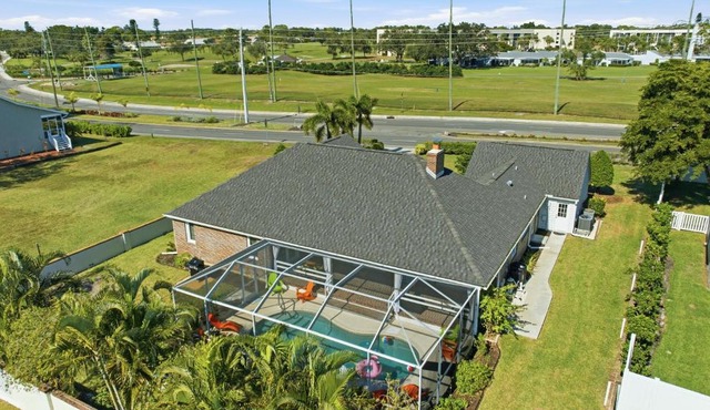 Bradenton Pool Home Near Anna Maria Island & IMG