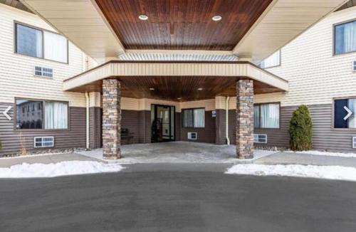 Budget Inn
