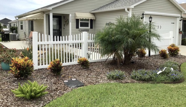 CHARMING 1 Bdrm 1 Bath Dog Friendly Patio Villa with GAS GOLF CART & BBQ!!