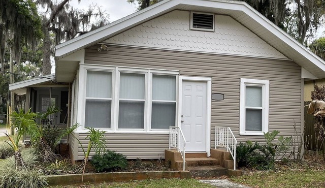 Charming 1bdrm Intracoastal Tiny House: Perfect for couples & a romantic getaway