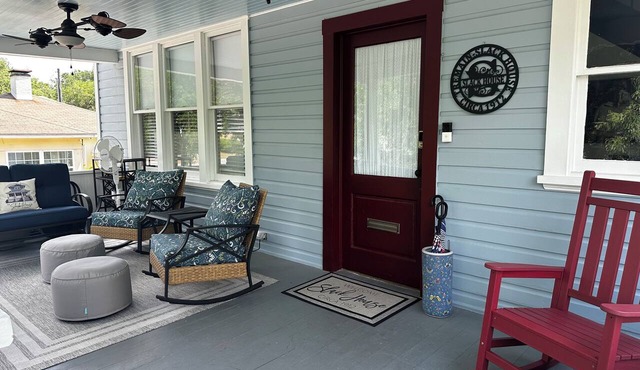 Charming Downtown Lower Level Duplex