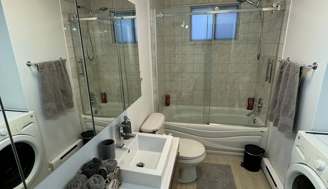 Charming fully equipped apt in a quiet area of ​Ste-Rose. Non-smoking. No pets
