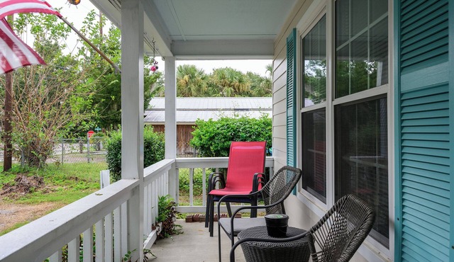 Charming Port Royal Duplex – Walk to Shops & Sands Beach