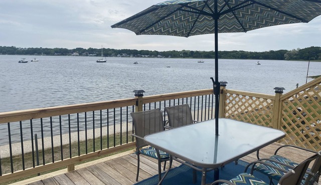 Charming Waterfront Cottage in Bristol, RI
