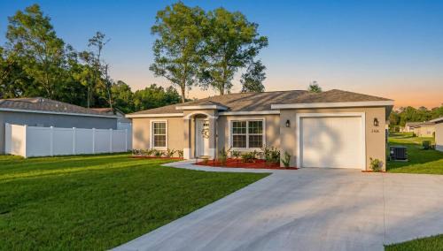 Citrus Springs 3BR - Gulf & Springs 30 Min