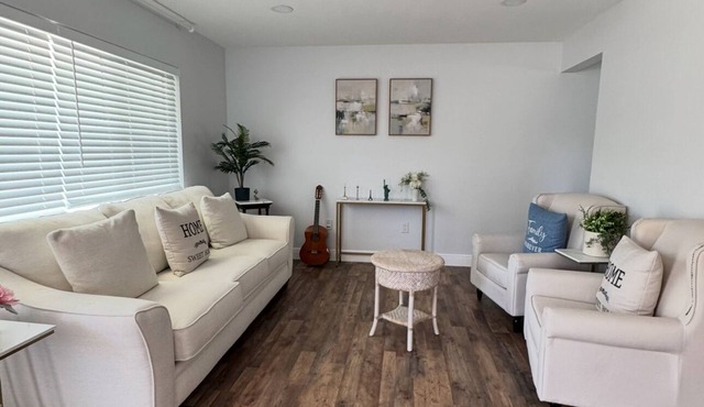 Clearwater Beach Family-Sized Stay -4BR, 3BA