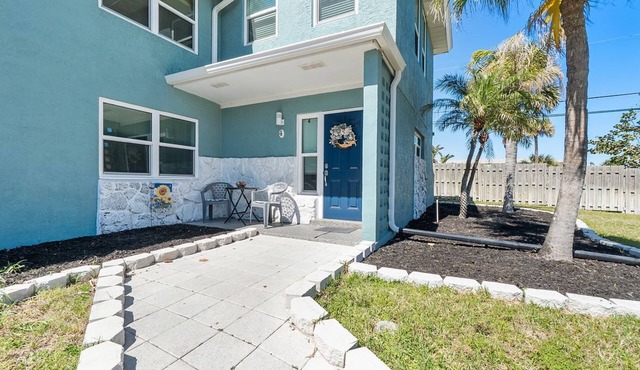 Coastal Calm in Cape Canaveral - 1 bedroom steps from the beach 🏖