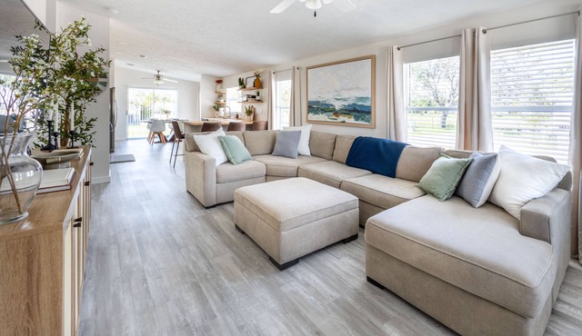 Coastal Haven - Minutes Away From The Beach!