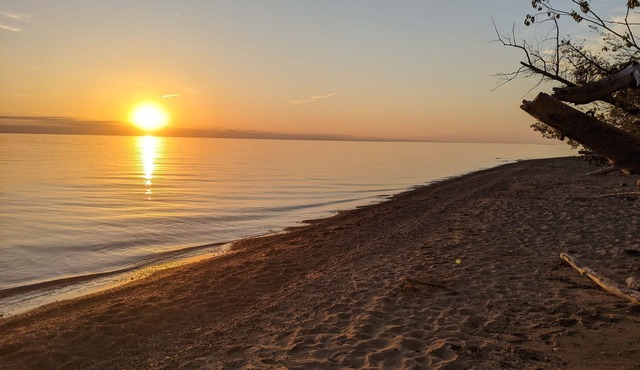 Come, relax in our cottage on the shores of Lake Huron