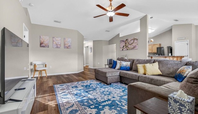 Comfortable 3BR for Families Near Blackwater