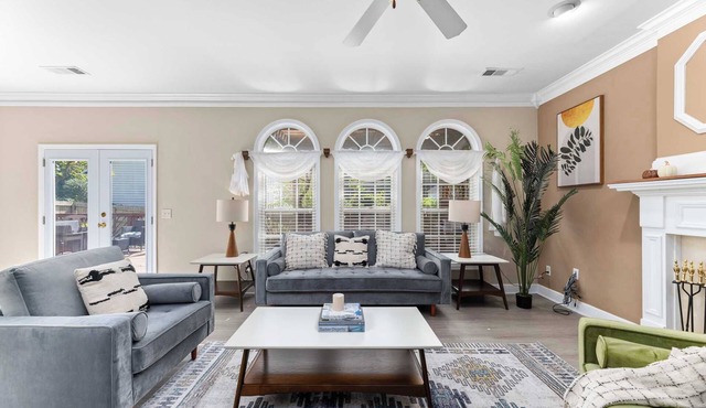 Comfortable 4BR Home w/Big Backyard & Dedicated Workspace｜Pet-Friendly #41889