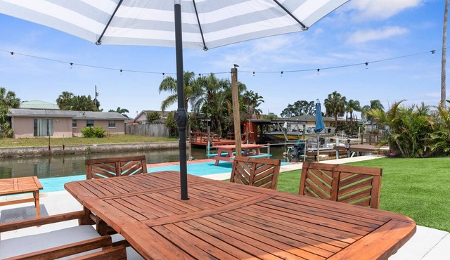 Conch Cottage-Gulf Access, Dock & Pet Friendly