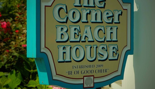 CORNER BEACH HOUSE 2