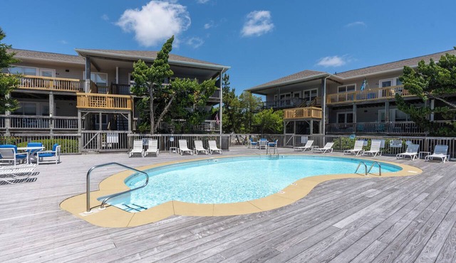 Corolla Condo: 350 Ft to Beach, Community Pool Access at Indian Summer Condos