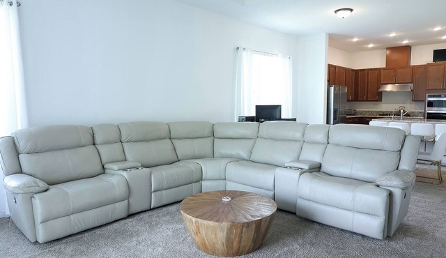 Cozy 2-bedroom cottage with AC in cool Jacksonville 55+ community in Mandarin