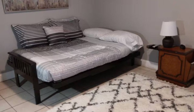 Cozy Clearwater Suite - Serene w/Private Entry