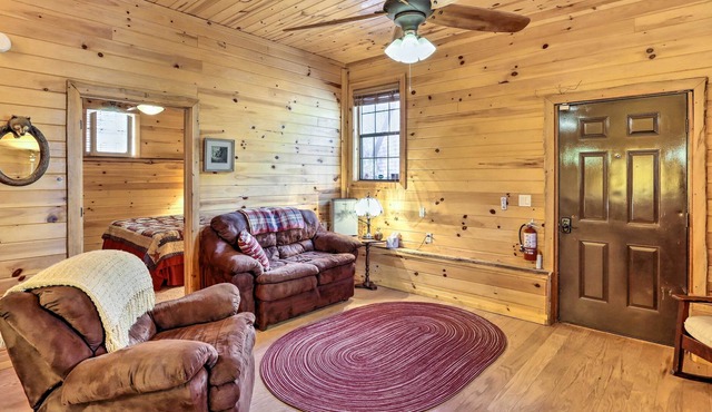 Cozy Cottage in Murphy w/ Large Covered Porch