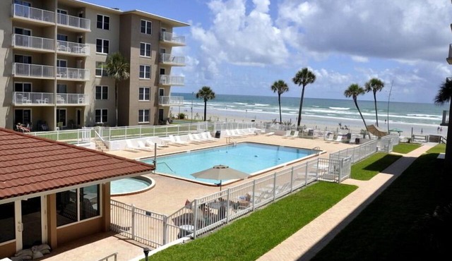 Cute 2/2!Direct Oceanfront Complex on the No Drive Beach in NSB!