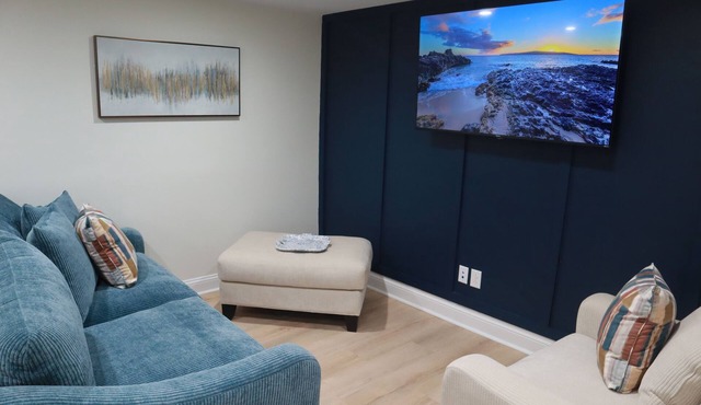 Deja Blue at the beach! within 1.5 mile from the beach with boat parking!