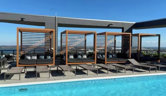 Downtown Tampa Penthouse: Views, Luxury & Fun!