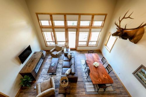 Eagle Bend Townhome w King Suites & Amazing Views