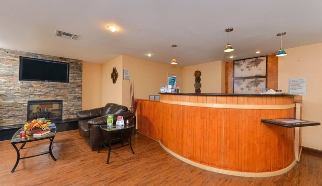 Econo Lodge Junction