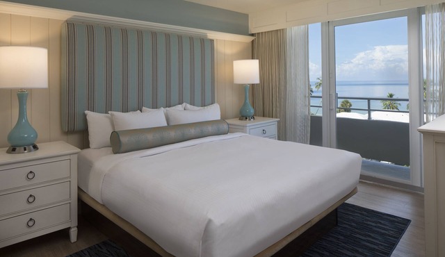 Edgewater Beach Hotel