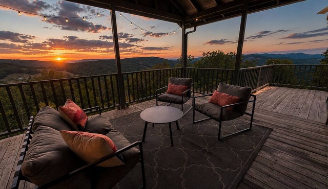 Endless Views: Sunsets, Sauna, Outdoor Firepit under the Stars in Max Meadows