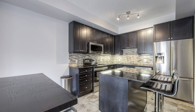 Executive Home - Brampton (Greater Toronto Area)