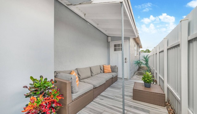 Eye-catching Miami Apartament/8 min to Airport