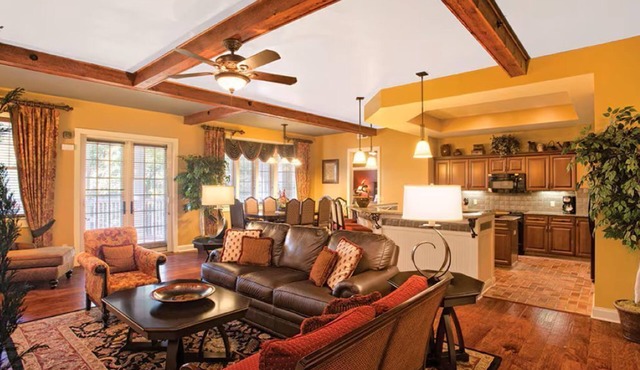 Fantastic 4 Bedroom Presidential Sleeps up to 14! Poconos at Shawnee Resort