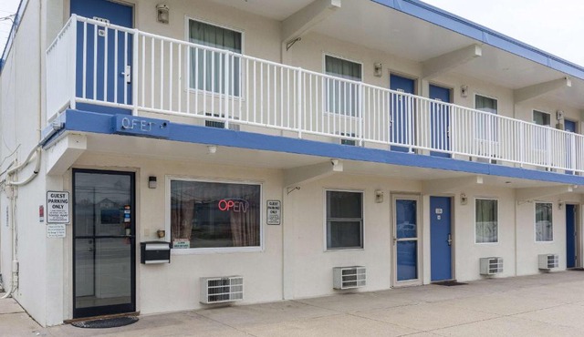 Flamingo Motel