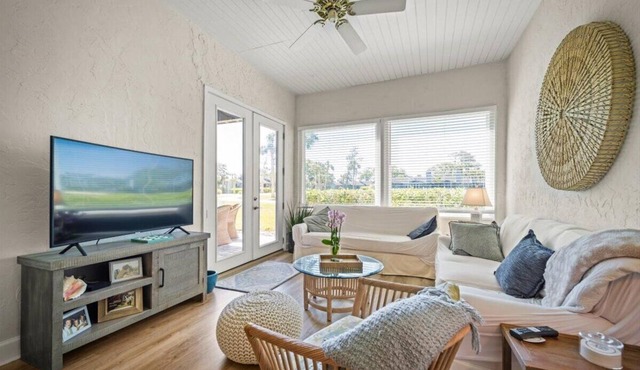 Fully Furnished 3-Bed Condo in Sawgrass