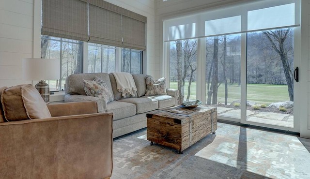 Golf and Riverfront Cottage | King Bed | Group Availability