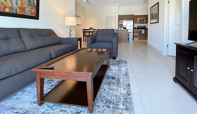 Gorgeous Top Floor with Courtyard Views in Channelside