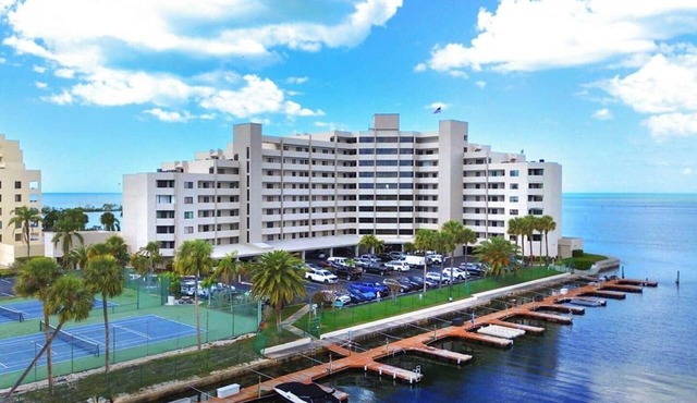 Gulf Island Condo - Water Views & Pool
