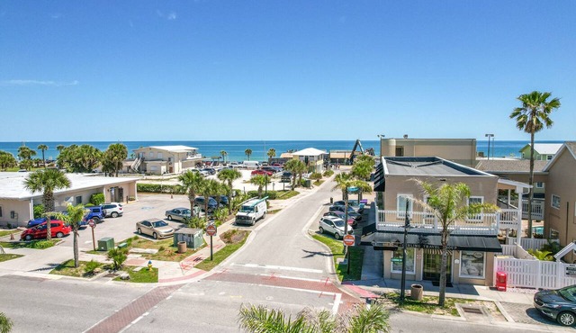 Heart of Flagler Beach-1 Blk 2 Beach-Pets Permitted-Walk EVERYWHERE!